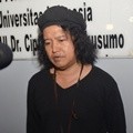 Andrea Hirata Ditemui di RSCM