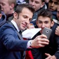 Alessandro Del Piero Terima Ajakan Selfie Fans di FIFA Ballon d'Or 2014