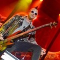 Aksi Johnny Christ di Konser 'Avenged Sevenfold Tour Asia 2015'