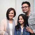 Cynthia Lamusu dan Surya Saputra Bersama Tissa Biani Azzahra