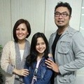 Cynthia Lamusu dan Surya Saputra Bersama Tissa Biani Azzahra