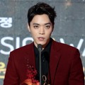 Eddy Kim Raih Piala New Artist Award