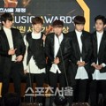 Infinite Raih Piala Hallyu Star Award