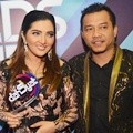 Ashanty dan Anang Hermansyah Raih Penghargaan Pasangan Terdahsyat (Berdasar Media Sosial)