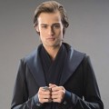 Douglas Booth Berperan Sebagai Titus Abrasax