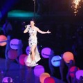 Katy Perry Saat Nyanyikan Lagu 'Firework'