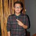 Mario Ricardo Tobing Take Vocal di Studio 8