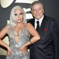 Lady GaGa dan Tony Bennett di Red Carpet Grammy Awards 2015