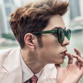 Gaya Hong Jong Hyun Saat Pemotretan untuk bnt International