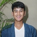 Dwi Andhika Hadiri Premier Film 'Gue Bukan Poconggg'