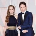 Hannah Bagshawe dan Eddie Redmayne di Red Carpet Oscar 2015