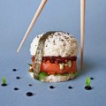 Burger Menyerupai Sushi dengan Nasi Sebagai Pengganti Roti