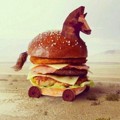 Burger yang Dibentuk Menyerupai Kuda