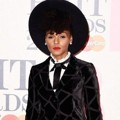 Janelle Monae di Red Carpet BRIT Awards 2015