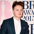 Conor Maynard di Red Carpet BRIT Awards 2015