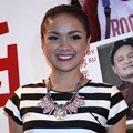 Nirina Zubir di Gala Premier Film 'Silent Heroes'
