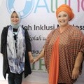 Dewi Hughes di Open House Sekolah Inklusi Montessori Aluna