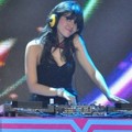 Penampilan DJ Una Meriahkan HUT 'Dahsyat' yang ke-7