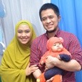 Oki Setiana Dewi di Acara Akikah Putra Dude Harlino dan Alyssa Soebandono