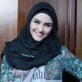 Zee Zee Shahab di Jumpa Pers Film 'Ada Surga di Rumahmu'