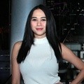 Aura Kasih di Malam Amal 20th Nike Ardilla in Loving Memory