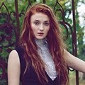 Sophie Turner di Majalah Town & Country Edisi Maret 2015