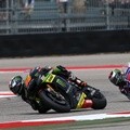 Bradley Smith Mendahului Jorge Lorenzo