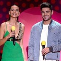 Emily Ratajkowski dan Zac Efron di MTV Movie Awards 2015