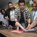Martin Carter Menerima Itikad Damai Syahrini