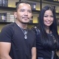 Cella dan Tantri Kotak Ditemui di Kantor Warner Music Indonesia