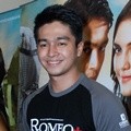 Deva Mahenra di Gala Premier Film 'Romeo dan Rinjani'