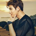 Pose Ji Chang Wook Saat Menikmati Matahari Terbenam