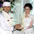 Akad Nikah Hengky Kurniawan dan Sonya Fatmala