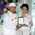 Akad Nikah Hengky Kurniawan dan Sonya Fatmala