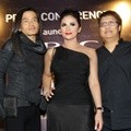 Jay Subiakto, Krisdayanti dan Erwin Gutawa di Press Conference Persiapan Konser 'Traya'