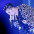G-Dragon Big Bang Bawakan 'Crooked'