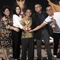 Farhan, Uya Kuya