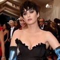 Katy Perry Hadir di Met Gala 2015