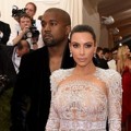 Kanye West dan Kim Kardashian Hadir di Met Gala 2015