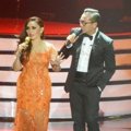 Penampilan Nia Daniati dan Sammy Simorangkir di Konser 'Gelas-Gelas Kaca'