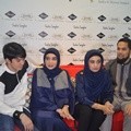 Irwansyah, Zaskia Sungkar, Shireen Sungkar dan Teuku Wisnu di Grand Opening Gerai Hawa
