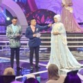 Inka Noor Aulia Saat menjwab Pertanyaan Juri Puteri Muslimah Indonesia 2015