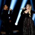 Duet John Legend dan Meghan Trainor Nyanyikan Lagu 'Like I'm Gonna Lose You'