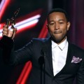 John Legend Raih Piala Top Radio Song