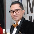 Lukman Sardi Raih Piala Pasangan Terbaik Indonesian Movie Awards 2015