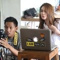 Luna Maya di Pemotretan untuk Katalog Luna Habit