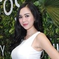 Aura Kasih Hadiri Fashion Show Archipelago Digelar oleh Pistos