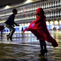 Halno Saat Lakukan Pemotretan di Italia