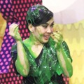 Syahrini Basah Kuyup Kena Slime