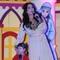 Ussy Sulistiawaty di Acara Jakarta with Love Buka Puasa Bersama Anak Yatim